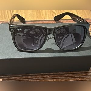 Ray-Ban Sunglasses